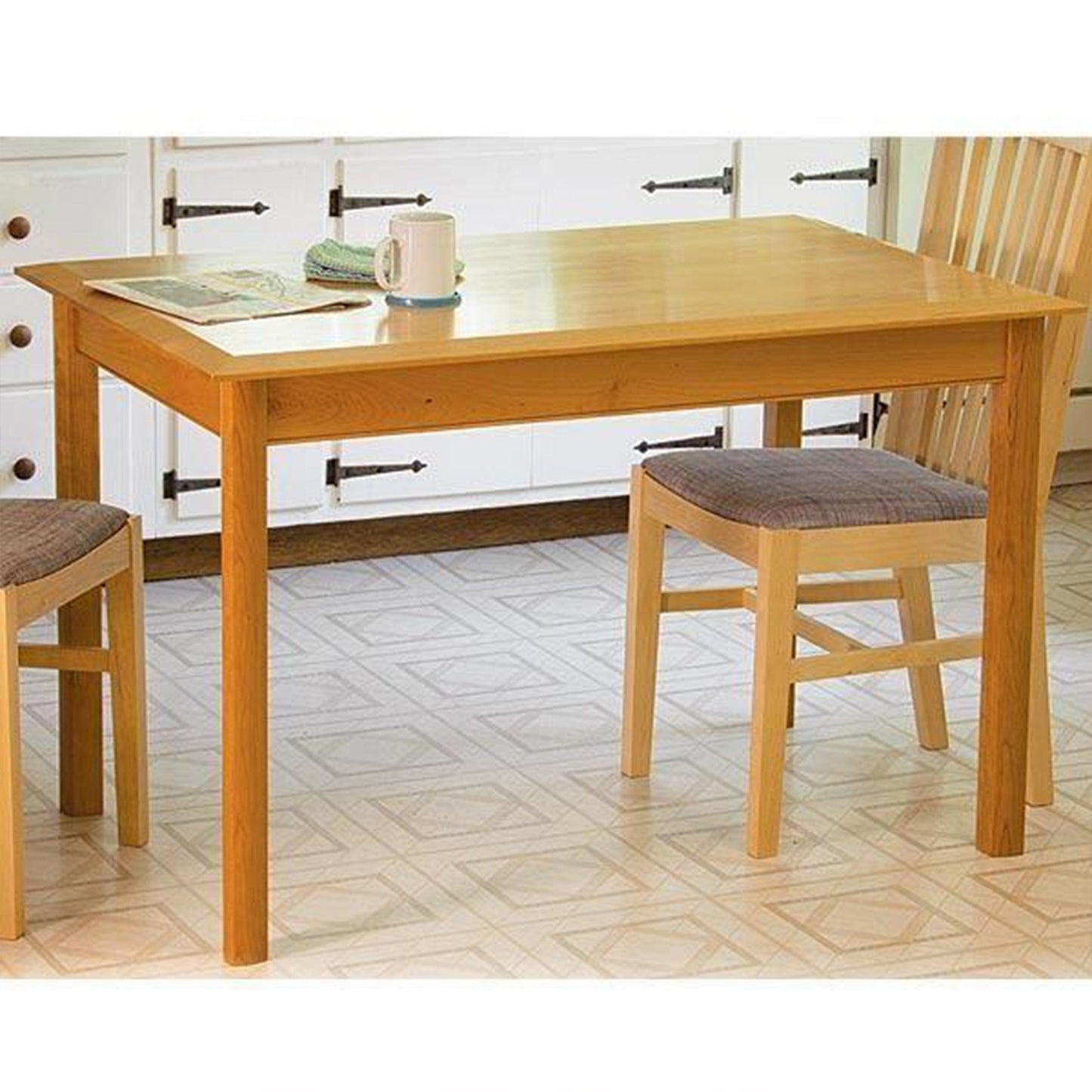 Compact Comfortable Kitchen Table - Paper Plan alt 0